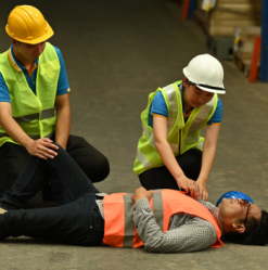 emergency first aid at work course